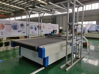 Fabrication vente directe rentable couteau oscillant automatique monocouche Machine de découpe pompe moteur noyau Offre Spéciale