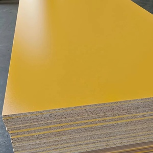 Tablero de partículas de melamina impermeable de aglomerado de gran oferta de 18mm <span class=keywords><strong>para</strong></span> uso en interiores, tablero de escamas sin <span class=keywords><strong>pintura</strong></span> - Product Image 3