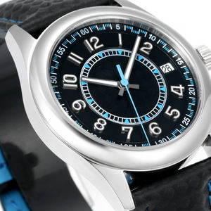 Montre-bracelet automatique haut de gamme pour homme 2026 HOT avec cadran texture carbone, aiguilles bleues accentuées, index lumineux et calendrier mécanique - Product Image 2