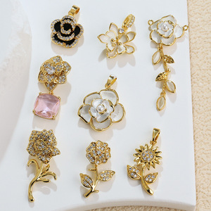 Bán buôn Brass Flower Charms Bộ sưu tập với Zircon men điểm nhấn tùy chỉnh quyến rũ đối với trang sức làm - Product Image 1