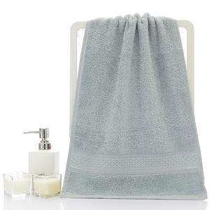 Serviette de Bain et de Toilette 100% Coton de Haute Qualité, Gris, 33*74cm, pour la Maison et la Plage - Product Image 4