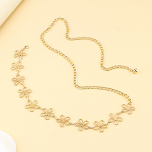 โซ่คาดเอวโลหะผสมสังกะสีรูปทรงดอกไม้ ดีไซน์โปร่งสบายๆ สำหรับผู้หญิง สไตล์ตกแต่งแบบเย็บต่อชิ้นเดียว - Product Image 4