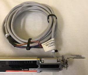 Trong kho thư trực tiếp với các mặt hàng trong kho SL-V60H, một bức màn Ánh sáng an toàn 24V DC, cung cấp bảo vệ chính xác. - Product Image 1