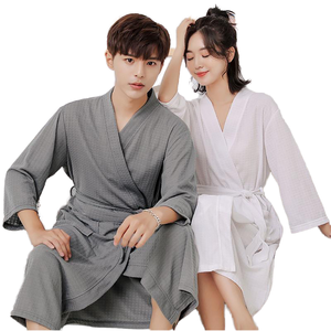 Peignoir léger en tissu gaufré pour femmes et hommes, robe de spa douce à manches longues, robe de détente respirante pour l'été, grande taille - Product Image 1