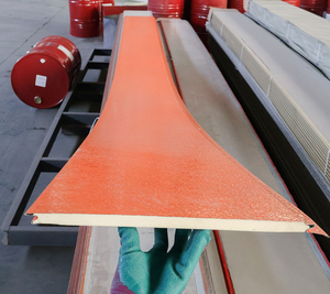 Panneau isolant sandwich en PU flexible à motif brique orange, insonorisant et sculpté, pour revêtement mural extérieur de chambre froide et atelier - Product Image 1
