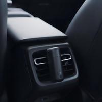 Diffuseur d'arômes ultrasonique SCENTA en gros pour voiture, mini-désodorisant sans eau, diffuseur de parfum pour voiture à clipser sur grille d'aération, OEM
