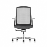Nouvelle chaise de bureau ergonomique rotative haut de gamme, ultra-texturée et tendance. Chaise de bureau avec dossier en maille respirante et coussin moelleux.