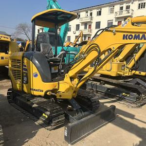Mini-excavatrice Komatsu PC30 d'occasion en bon état, à bras zéro, d'origine japonaise, petite excavatrice à prix avantageux pour l'aménagement paysager - Product Image 2