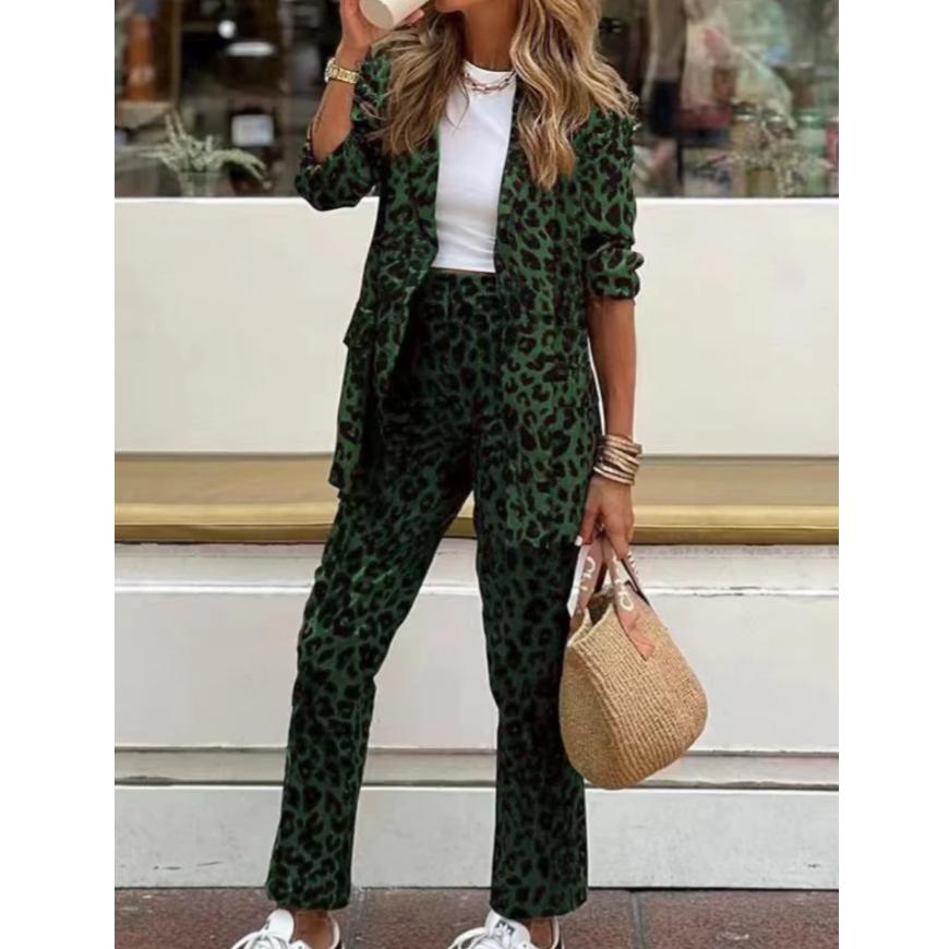 สีเขียว