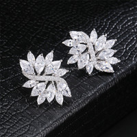 Boucles d'oreilles chandelier en forme de fleur RE4080, zircon plaqué rhodium, vente en gros, bijoux de mariage pour femmes