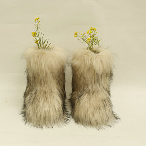 <strong>2026</strong> Hot Selling Customized Color Solid Anti-Slip Wholesale <strong>Women</strong> Winter Snow Warmful Faux Raccoon Fur <strong>Boots</strong> - Product Image 3