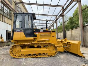 Bulldozer Usado CAT D4 de 13 Toneladas, Original de Japón - Product Image 2