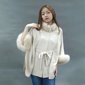 Femmes populaires décontracté lâche col en fourrure de renard manteau chaud avec ceinture châle pour les femmes - Product Image 2