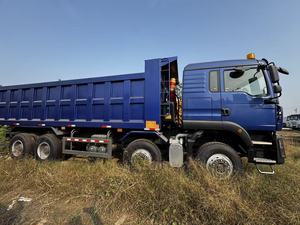Camion de fret lourd HOWO TX 8x4 neuf, moteur diesel Euro 2, benne à marchandises - Product Image 4