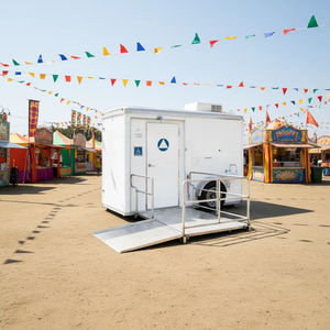 <span class=keywords><strong>WC</strong></span> portable à vendre - Toilettes mobiles avec lavabo et douche, idéal pour les chantiers de construction et les rassemblements - Product Image 1