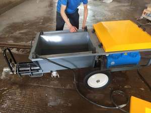 Máquina pulverizadora <span class=keywords><strong>de</strong></span> <span class=keywords><strong>yeso</strong></span> para paredes <span class=keywords><strong>Putzmeister</strong></span> S5, capacidad <span class=keywords><strong>de</strong></span> tolva <span class=keywords><strong>de</strong></span> 100L, motor alemán <span class=keywords><strong>de</strong></span> 5.5kW, compresor <span class=keywords><strong>de</strong></span> aire con salida <span class=keywords><strong>de</strong></span> 70L/min, tornillo <span class=keywords><strong>de</strong></span> mortero - Product Image 4