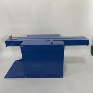 Banc d'entraînement portable et stable en acier pour test de flexion et d'extension, idéal pour l'analyse de la portée de mouvement et les tests de fitness - Product Image 1