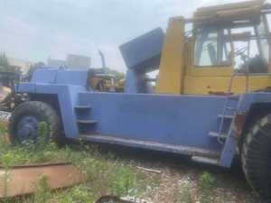 Chariot élévateur d'occasion KOMATSU FD450 pour travaux de terrassement - Offre Spéciale - Product Image 4