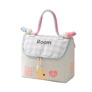 Bolsa de Maquillaje Portátil de Lona Oxford Suave con Diseño de Dibujos Animados Estilo Cabaña, Nueva, de Capacidad Media, Ecológica y Moderna - Product Image 5