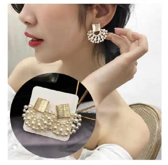 Bijoux, clous d'oreilles, perles creuses, boucles d'oreilles en métal pour femmes, bijoux de mode, vente directe d'usine