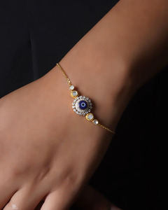 Pulsera Evil-Eye Royale, Joyería Protectora de Lujo, Pulsera Evil-Eye de Diseño, Amuleto con Baño de Oro Premium y Piedra Azul - Product Image 4