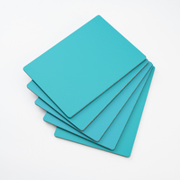 Panneau composite en aluminium ignifuge de 4 mm, revêtement PVDF blanc mat, ACP pour la rénovation de façades de bâtiments
