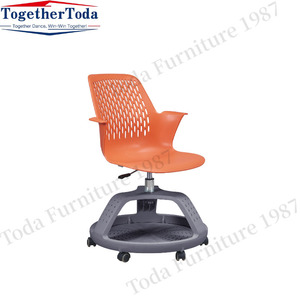 Chaise de formation en plastique pour étudiants, avec base trépied et tableau d'écriture, idéale pour les salles de classe et les bureaux - Product Image 4