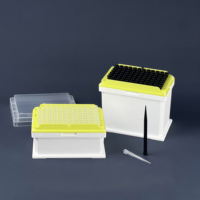 Fournitures de laboratoire à prix d'usine : Embouts de pipette robotisée Te-can Workstation, noirs et transparents, 200 µl et 1000 µl, en rack.
