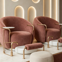 Fauteuil de pédicure en velours luxueux avec structure en métal doré, ensemble manucure-pédicure pour salon de beauté