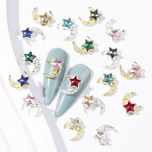 Qianya, venta al por mayor, abalorios de uñas de diamantes de imitación de lujo a granel, calcomanías de uñas de diamantes, aleación de oro y plata, abalorios de uñas 3D Sailor Moon Star - Product Image 1