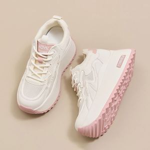 Chaussures décontractées tendance pour femmes à lacets, respirantes, à semelles épaisses, avec talons intégrés, baskets blanches polyvalentes et robustes pour la marche - Product Image 4