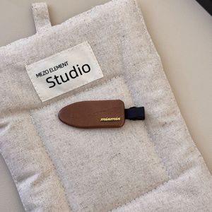 Genya Custom LOGO PU Leather No Bend <strong>Hair</strong> Clips Creaseless <strong>Hair</strong> Clip No Crease Duckbill Clip <strong>Hair</strong> <strong>Accessories</strong> for Women - Product Image 6