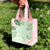 Papier d'art artisanal écologique, durable, résistant à la décoloration, logo personnalisé, taille/couleur personnalisées, emballage cadeau promotionnel, poignées en ruban