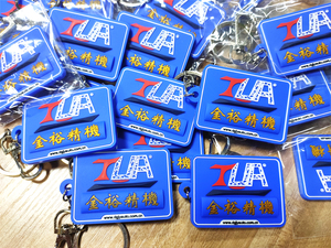 Machine automatique de thermoformage du plastique Séchage au four Pantoufle Sandale Tunnel de convoyeur Etiquette PVC Autocollant Chaussure Supérieure Machine Plastique - Product Image 2