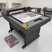Traceur de découpe numérique CNC à plat grand format pour carton, vinyle ondulé, autocollants et films adhésifs