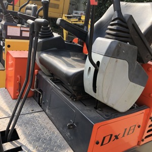 Mini pelleteuse sur chenilles DOOSAN DX18 d'occasion de bonne qualité Terrassement Machine de terrassement d'occasion Yanmar Engine PLC Gearbox Pump - Product Image 2