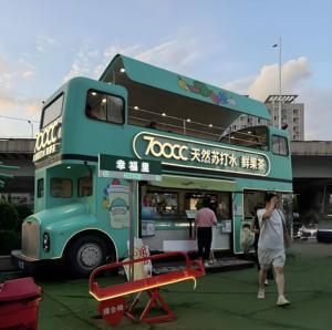 <span class=keywords><strong>Bus</strong></span> alimentaire à deux étages personnalisé avec cuisine complète, remorque de restauration à deux niveaux pour les entreprises de restauration rapide en plein air - Product Image 2