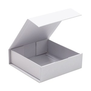Recycled Custom Fashion Luxury Custom Rigid Cardboard Paper Gift Packing Clothing Box With Magnetic Lid for Garment in Stock - Product Image 5