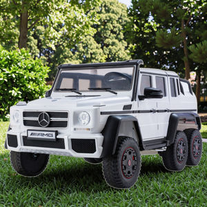 Voiture électrique sous licence <span class=keywords><strong>Mercedes</strong></span>-Benz <span class=keywords><strong>AMG</strong></span> <span class=keywords><strong>G63</strong></span> <span class=keywords><strong>6x6</strong></span> 6 à 6 roues Voiture à pédales 12V grande taille 2 places pour grands enfants - Product Image 1