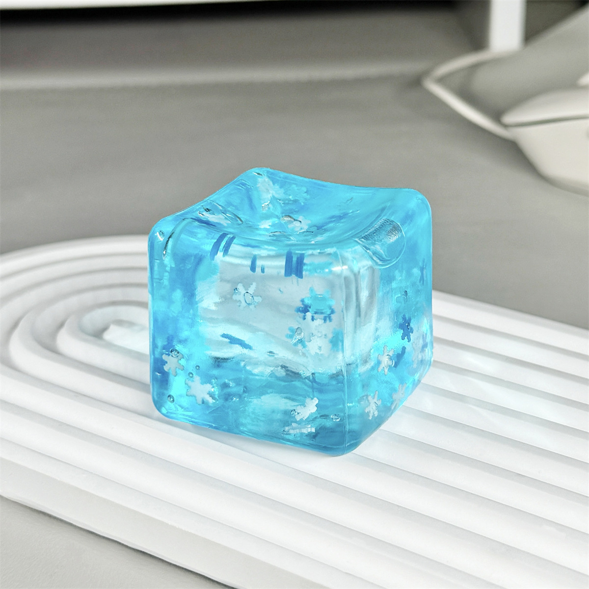 4.5g Snowflake Ice Cubes [Individually Wrapped] 1 piece