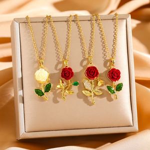 สร้อยคอแฟชั่นชุบทองคำสีกุหลาบประดับดอกไม้เพชรซิคอนสำหรับผู้หญิง - Product Image 1