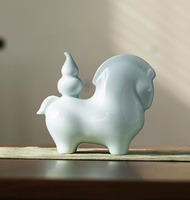 Figurine d'animal cheval en céramique et émail peinte à la main de Jingdezhen, Chine, statue du zodiaque en céladon, gourde pour décoration intérieure, cadeau Feng Shui