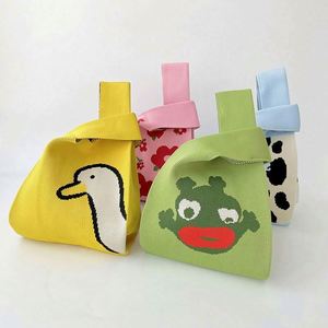 Nuevo Bolso de Ganchillo con Nudos Japoneses de Diseño, Bolso de Mano Tejido con Estampado Floral de Pato de Dibujos Animados - Product Image 1