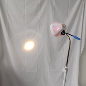 <span class=keywords><strong>Lampe</strong></span> d'examen médical LED à 9 trous, <span class=keywords><strong>lampe</strong></span> d'examen chirurgical réglable avec support pour salle d'opération hospitalière - Product Image 4
