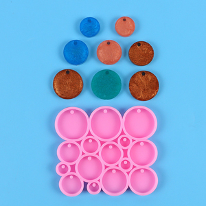 Nieuwe Ideeën Ronde Siliconen Mallen Voor Oorknopjes Kleine Harsvorm Veel Cirkels Siliconen Mallen Ronde Cirkel Siliconen Sleutelhanger Mal - Product Image 3