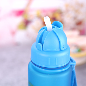 Botella de Agua de Plástico Reutilizable de Diseño Bonito UZSPACE, Botellas de Agua de Plástico Tritan Libres de BPA con Pajita para Bebés, Niños y Escuela - Product Image 5