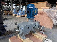 Pompe doseuse à piston haute pression 50 MPa avec piston en céramique pour injection d'eau dans les champs pétrolifères, fabricant OEM