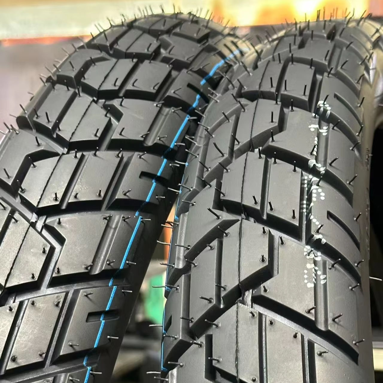 Motorcycle Tire 17 Durable, Tubeless Options
