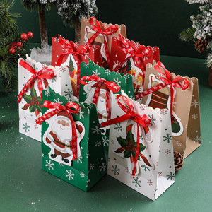 Sac en papier de Noël personnalisé pour bonbons de fête, sac cadeau en papier plat avec poignée, joli sac en papier avec nœud - Product Image 2