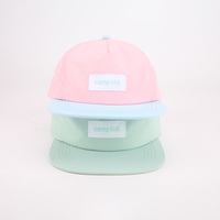 Bonnet Snapback personnalisé 5 panneaux en nylon pour enfants Logo tissé avec écusson Casquettes Snapback non structurées pour bébé